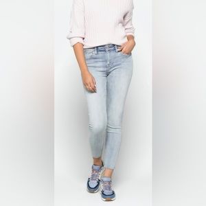 Perfect condition 2 petite Pistola Arielle skinny raw hem jeans